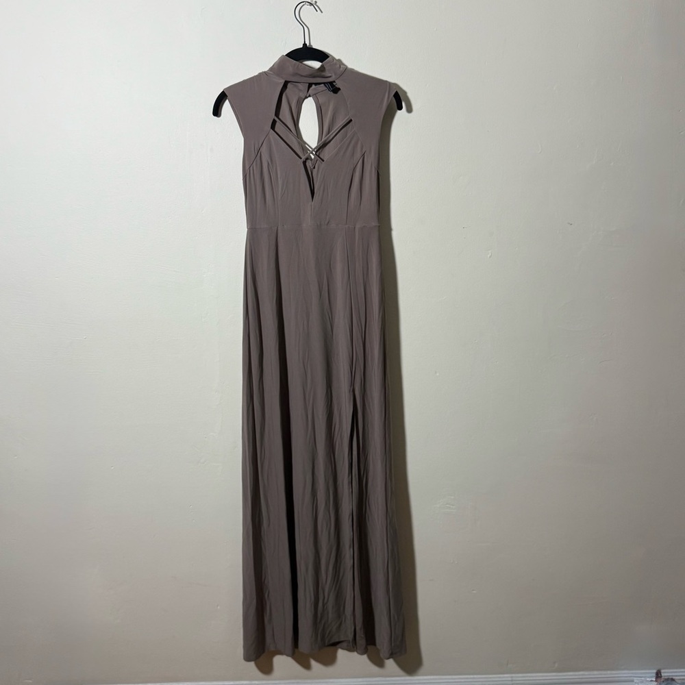 Elegant Brown Sleeveless Maxi Dress